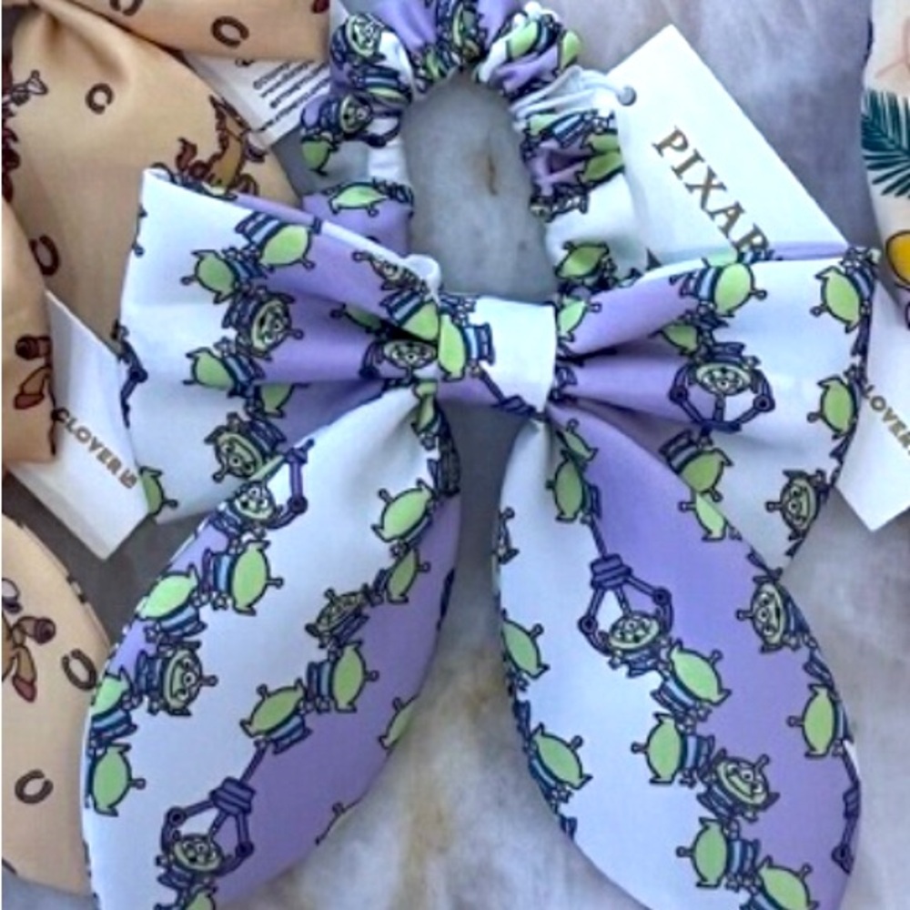 Stoney clover X Pixar Toy Story The claw Bow Scrunchie